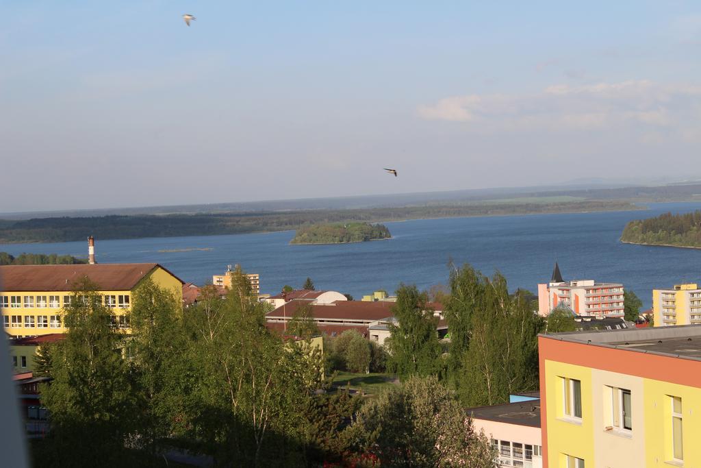 Apartman Relax So Saunou A Jakuzzi Наместово Номер фото