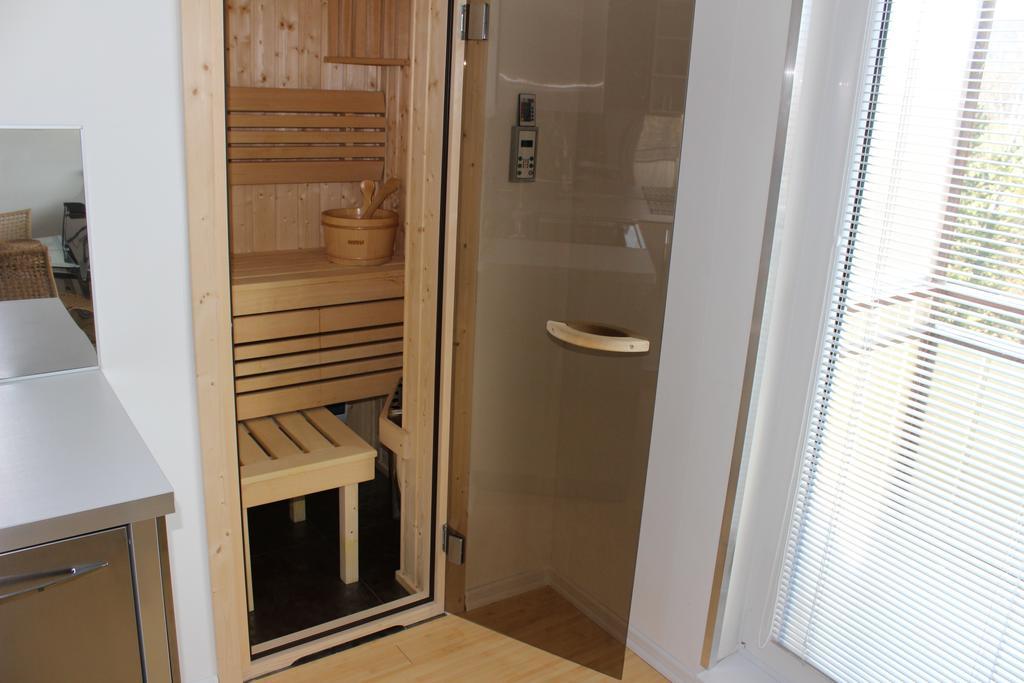 Apartman Relax So Saunou A Jakuzzi Наместово Номер фото